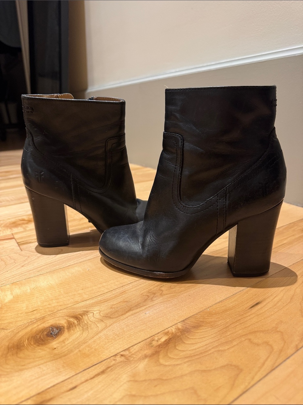 Frye Women’s Black Leather Block Heel Ankle Boots